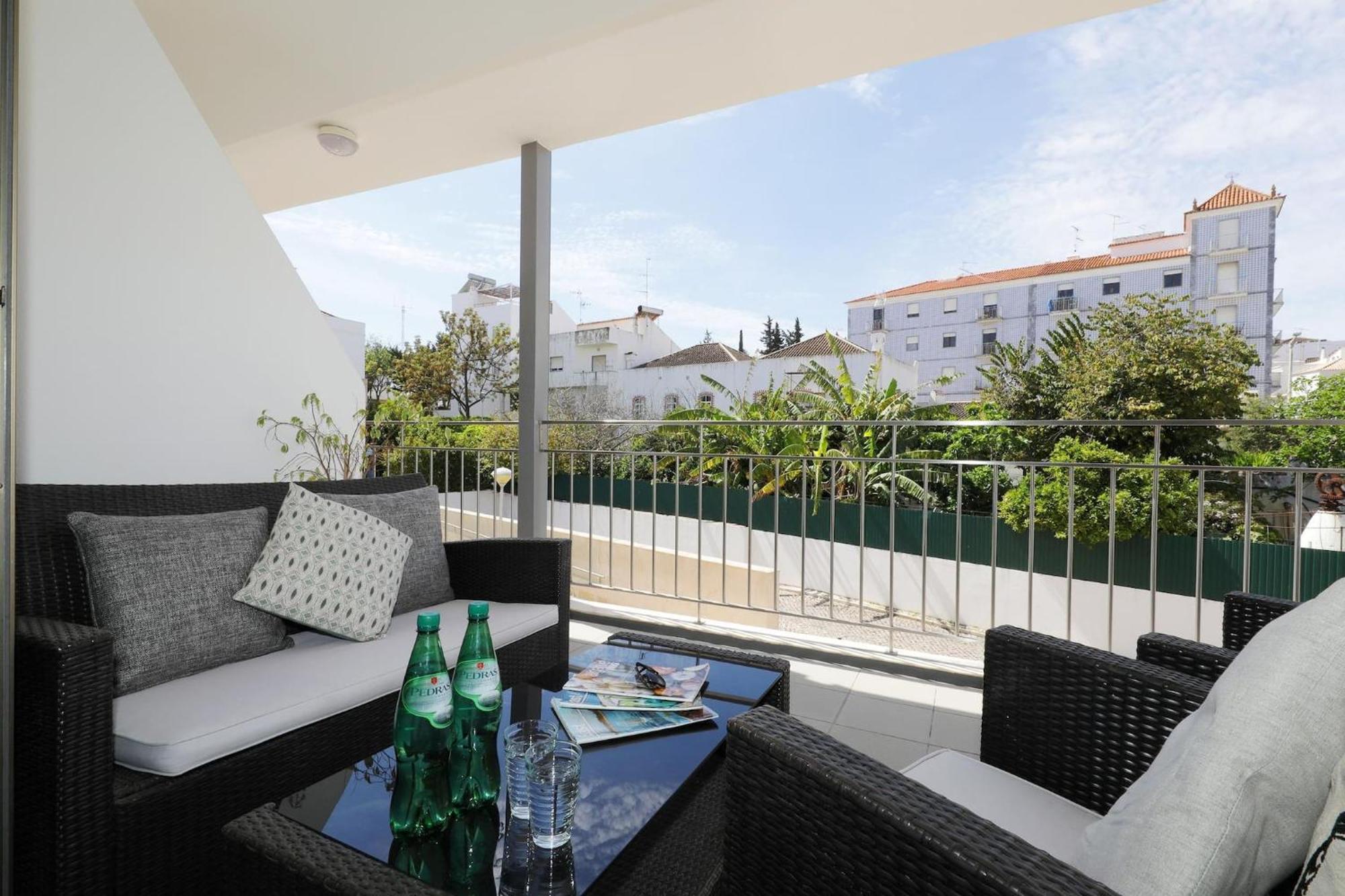 Apartment Mossbrae-tavira Centre, Terrasse Et Piscine